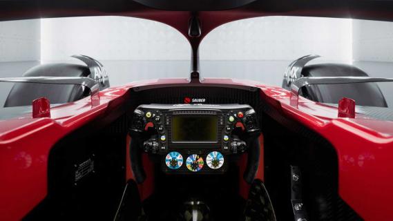 Alfa Romeo F1-auto C43 2023 beeld van de coureur stuur
