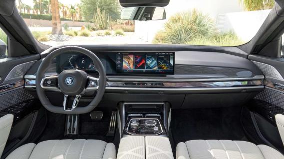 BMW i7 interieur overzicht