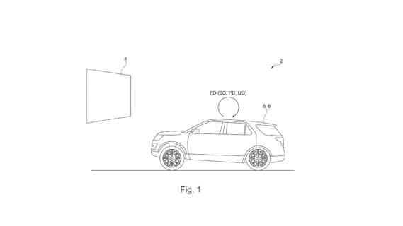Ford patent drive-in bioscoop auto voor een scherm met ingezakte achterkant vanaf de zijkant