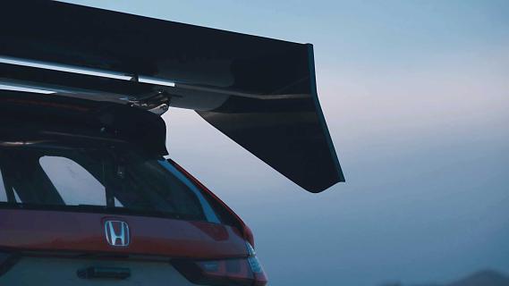 Honda CR-V raceauto achtervleugel