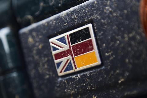 Ineos Grenadier badge vlag Verenigd Koninkrijk en Duitsland