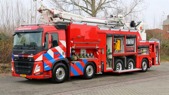 Ziegler Volvo FM 10x4 brandweerwagen