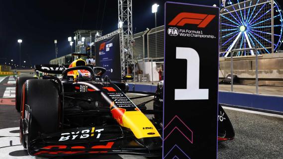 GP van Bahrein 2023 Max Verstappen bij P1 (eerste) bord na kwalificatie