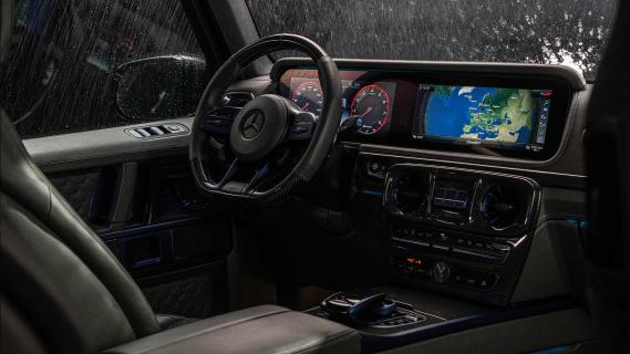 Brabus 900 Deep Blue G-Wagon interieur