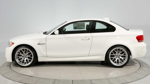 BMW 1M Coupé zijkant