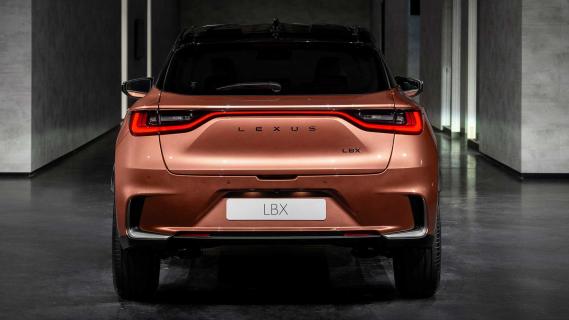 Lexus LBX (2023) achterkant