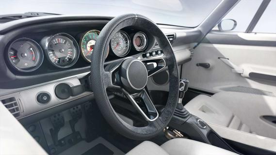 Singer DLS-T (Porsche 911) interieur dashboard handbak