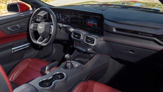 Ford Mustang GT interieur