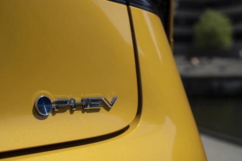 Dak Toyota Prius Plug-in Hybrid PHEV-badge