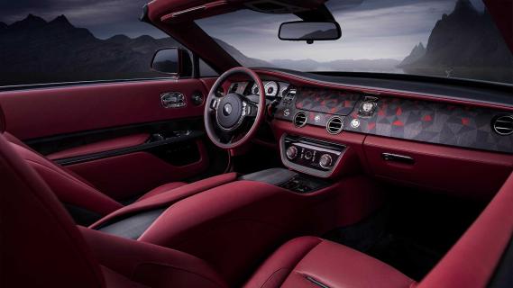 Rolls-Royce Droptail (2023) dashboard