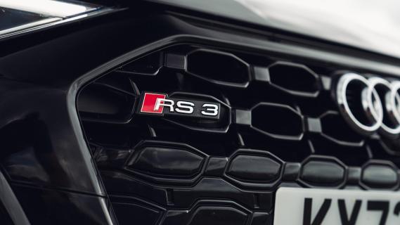 Audi RS 3 Limousine detail grille
