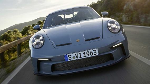 Porsche 911 S/T (2023)