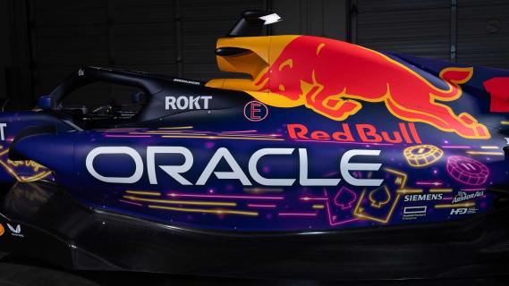Red Bull livery GP van Las Vegas zijkant