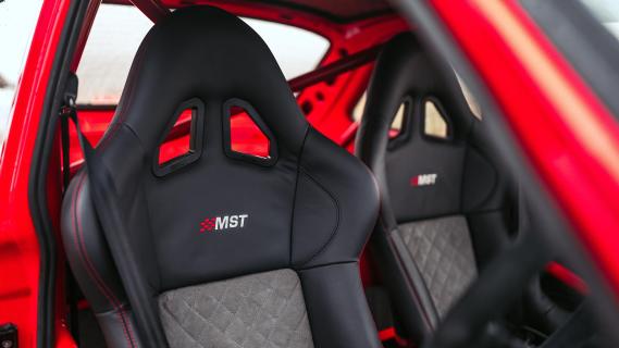 MST Ford Escort interieur stoelen