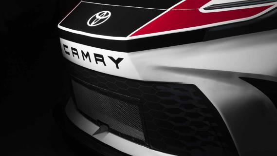 Toyota Camry NASCAR 2023 voorbumper