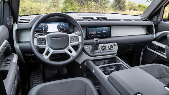 Land Rover Defender 110 P400e SE plug-in hybrid interieur