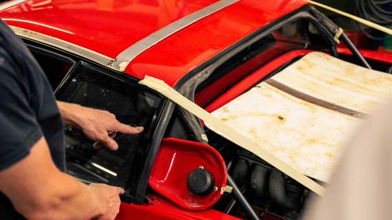 Niels van Roij Design Ferrari Testarossa targadak ombouw achterraam