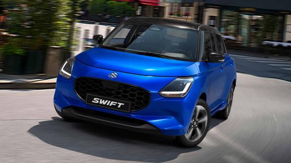 Nieuwe Suzuki Swift (2023) schuin voor