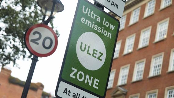 ULEZ bord Londen Engeland emissiezone