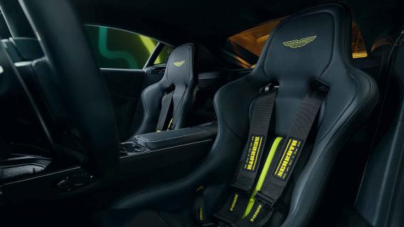Aston Martin Vantage F1-safetycar 2024 interieur stoelen