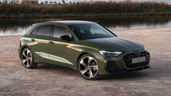 Audi A3 Facelift (2024) Sportback schuin voor