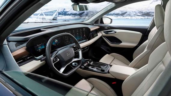 Audi Q6 e-tron interieur overzicht door raam