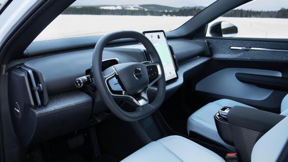 Volvo EX30 Twin Motor Performance interieur