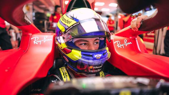 Oliver Bearman helm Ferrari