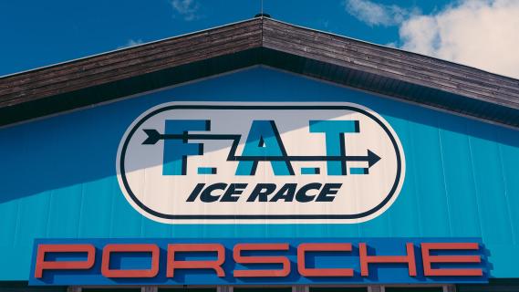 Porsche F.A.T. Ice Race 2024 bord met naam evenement