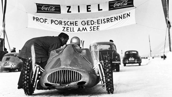 Porsche F.A.T. Ice Race oude beelden vlag