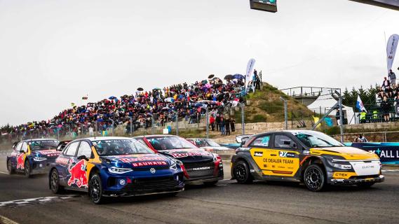 World Rallycross RX1 elektrische tegen benzineauto's startlijn