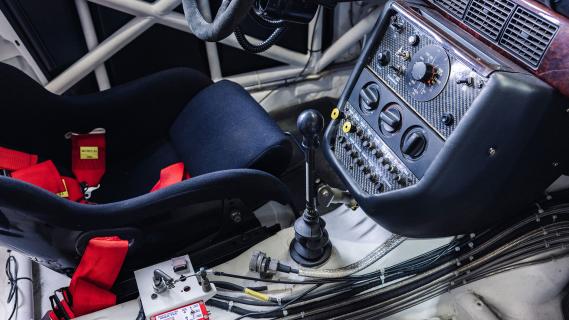 Audi V8 Quattro interieur pook