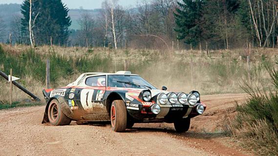 Lancia Stratos jaren 70 rally rijden drift voorkant
