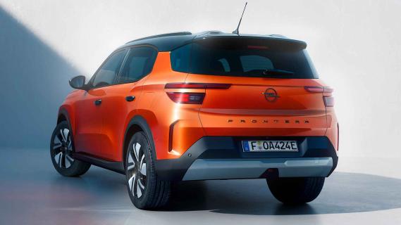 Opel Frontera achterkant schuin achter