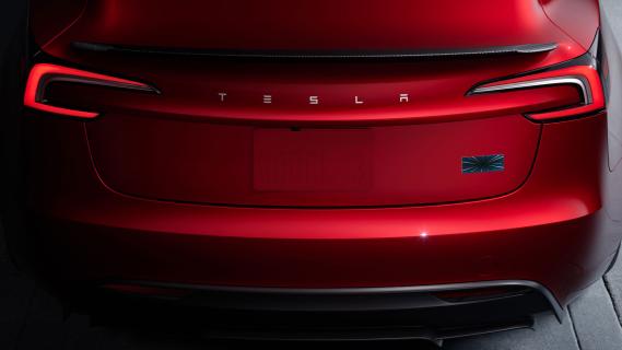 Tesla Model 3 Performance (2024) kofferbakklep badge
