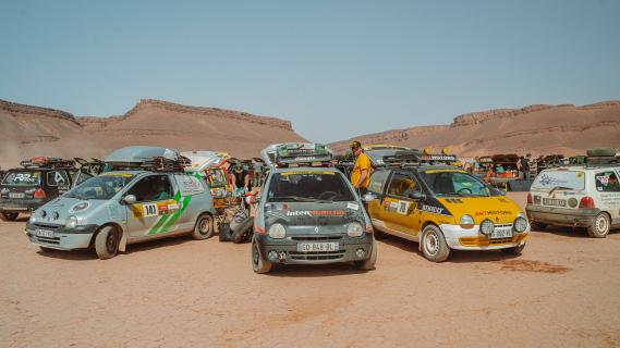 Twing Raid Renault Twingo rally meerdere auto's voor