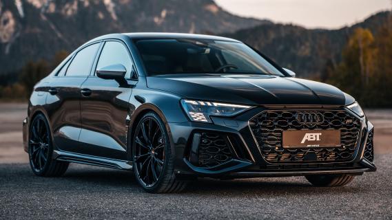 Abt Audi RS 3-S Limousine schuin voor