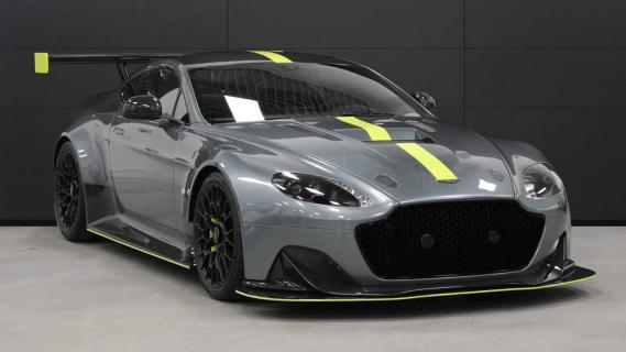 Aston Martin Vantage V8 AMR schuinvoor