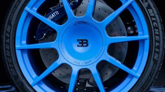 Laatste Bugatti Chiron wiel dichtbij