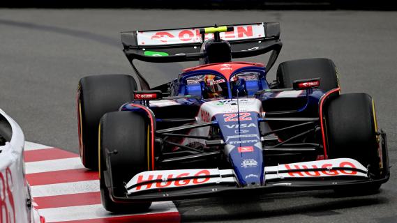 GP van Monaco 2024 Tsunoda rijdend voorkant