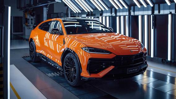 Lamborghini Urus SE (PHEV) in de fabriek laktest