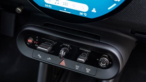 Mini Cooper SE: 1e rij-indruk 2024 - interieur detail knoppen