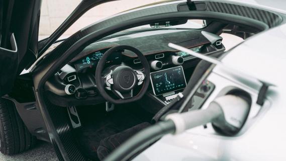 Rimac Nevera opladen interieur