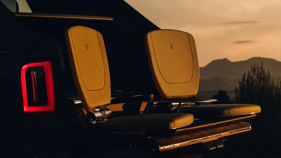 Rolls-Royce Cullinan Series II stoelen in achterklep