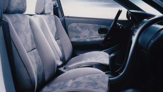 Mitsubishi Carisma interieur