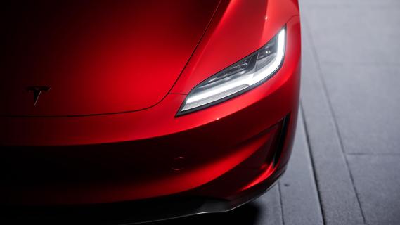 Tesla model 3 performance (2024) detail koplamp