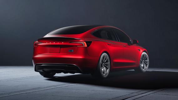 Tesla Model 3 Performance (2024) schuin achter statisch studio