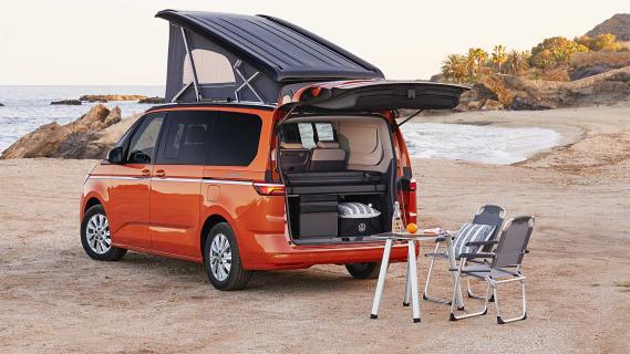 Volkswagen California Multivan Beach