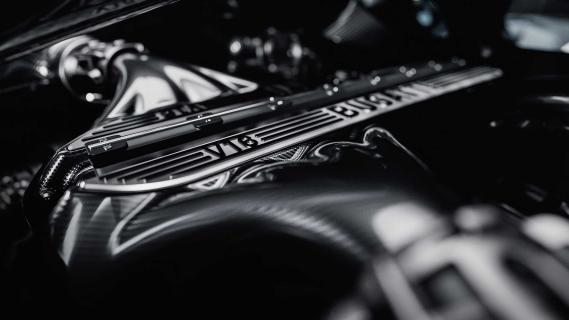 Bugatti Tourbillon detail motor