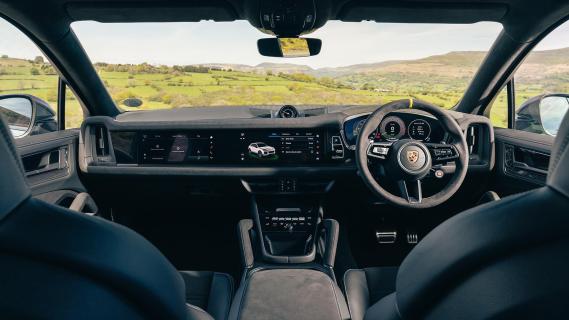 Porsche Cayenne Turbo E-Hybrid interieur